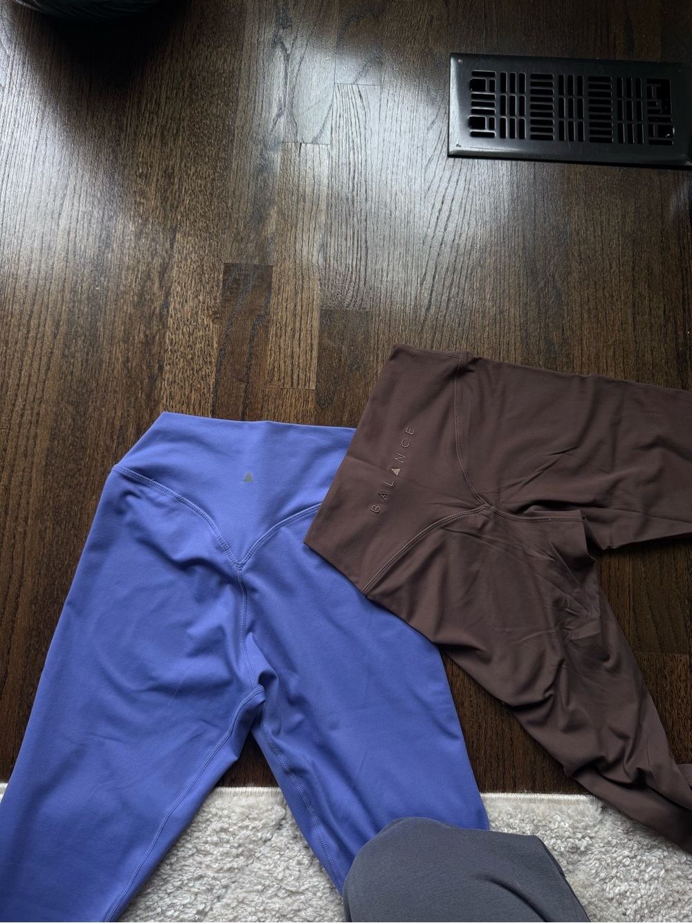 Vitality Small Leggings - Lavender and Brown - Picture 2 of 2